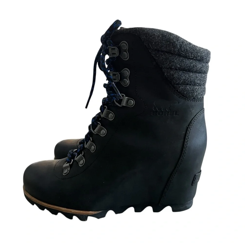 Sorel Conquest Waterproof Wedge Boot Color Black Royal Blue Women’s Size‎ 7